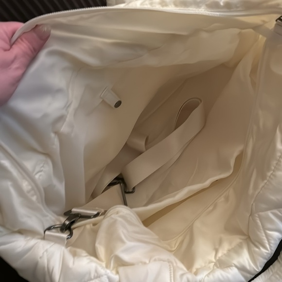 Calia Quilted Travel Tote - Picture 3 of 6